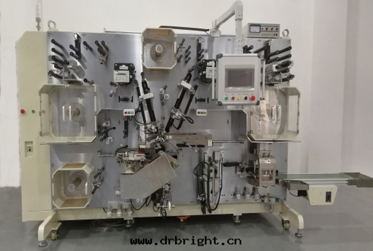  全(quán)自(zì)动三(sān)針(zhēn)方(fāng)形聚合物(wù)卷(juǎn)繞機(jī)   GRS-MDS-160