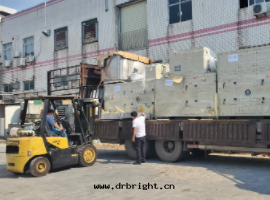 格瑞斯倉庫産品搬運