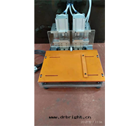 气(qì)动极(jí)耳(ěr)裁切(qiè)機(jī)GRS-SQR400