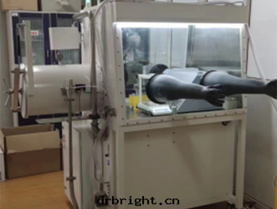 双(shuāng)面(miàn)双(shuāng)工位(wèi)手套(tào)箱GRS-1200